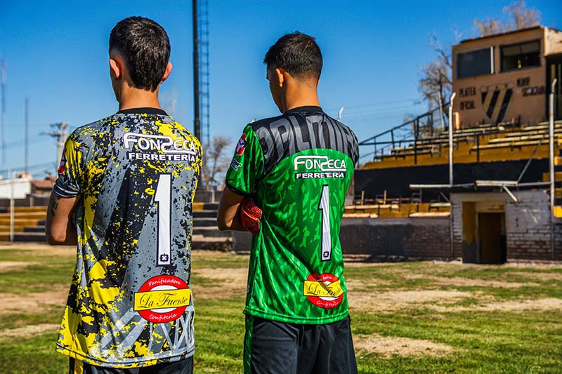 custom American football uniforms for high schools