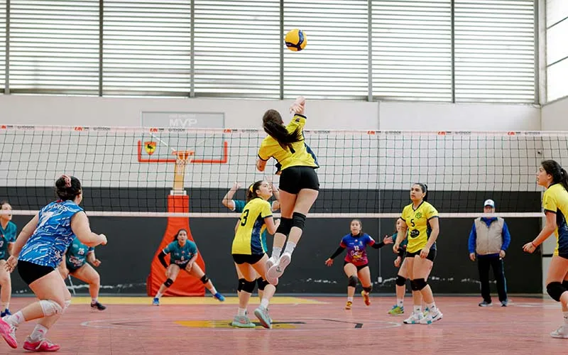 custom volleyball uniforms for high schools