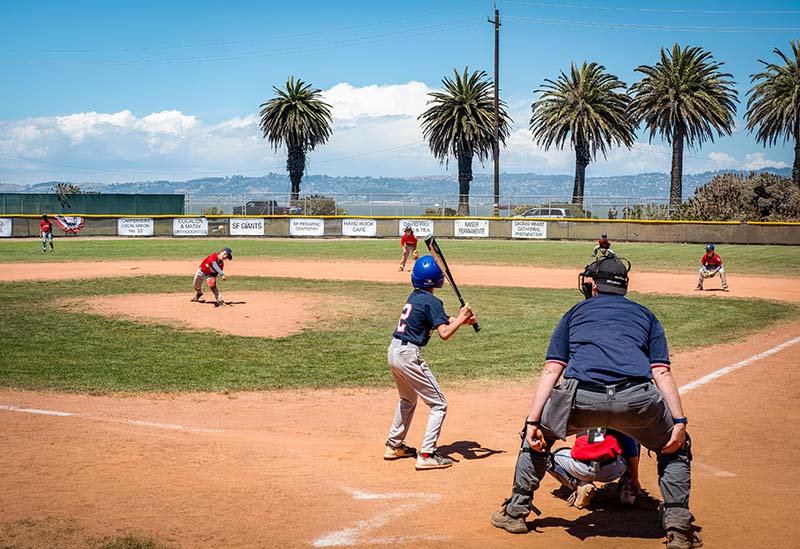 custom baseball uniforms for youth clubs