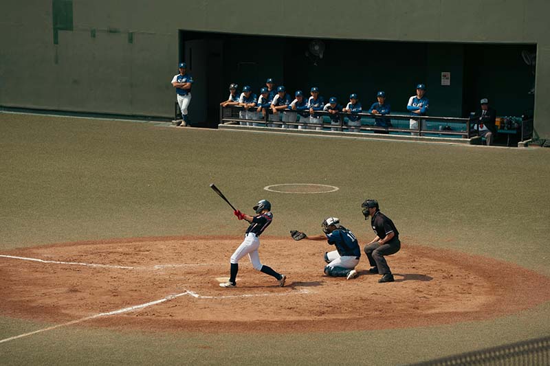 custom baseball uniforms for youth clubs