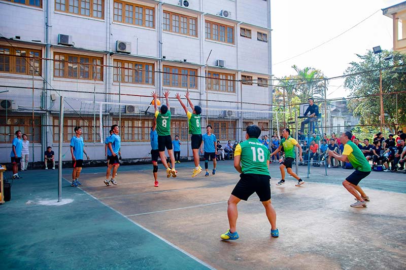 custom volleyball uniforms for youth clubs